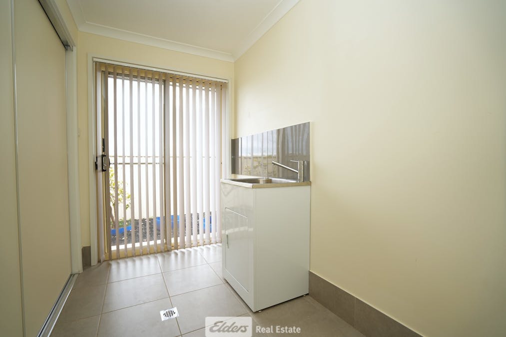 2 Hall Crescent, Yoogali, NSW, 2680 - Image 12
