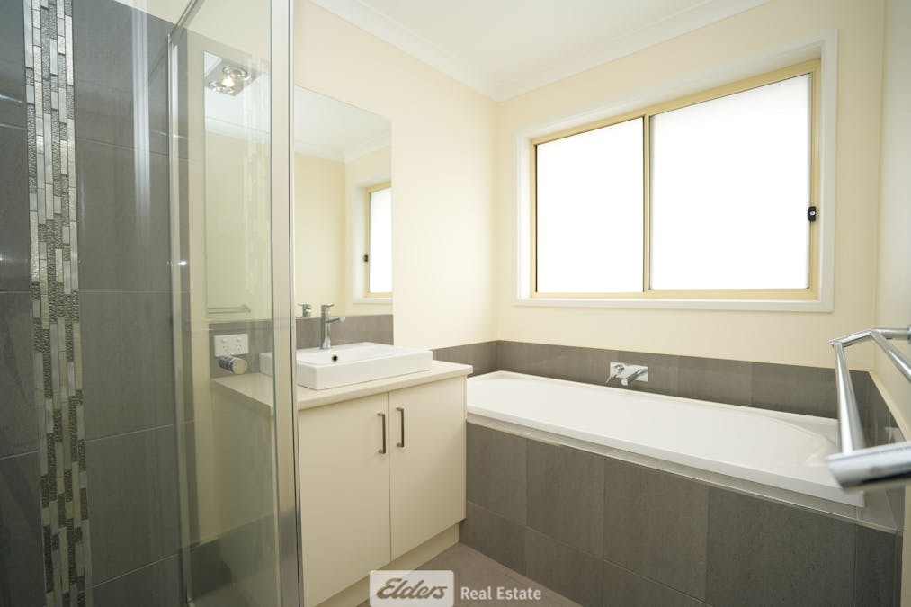 2 Hall Crescent, Yoogali, NSW, 2680 - Image 11