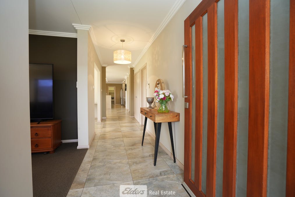 189 Clifton Boulevard, Griffith, NSW, 2680 - Image 2