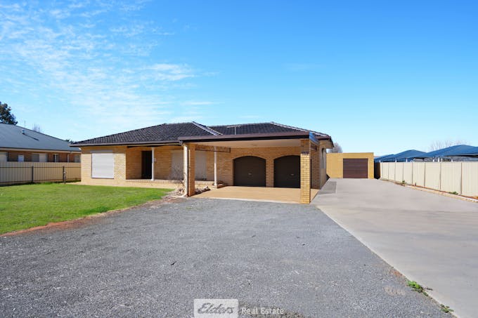 109 Clifton Boulevard, Griffith, NSW, 2680 - Image 1
