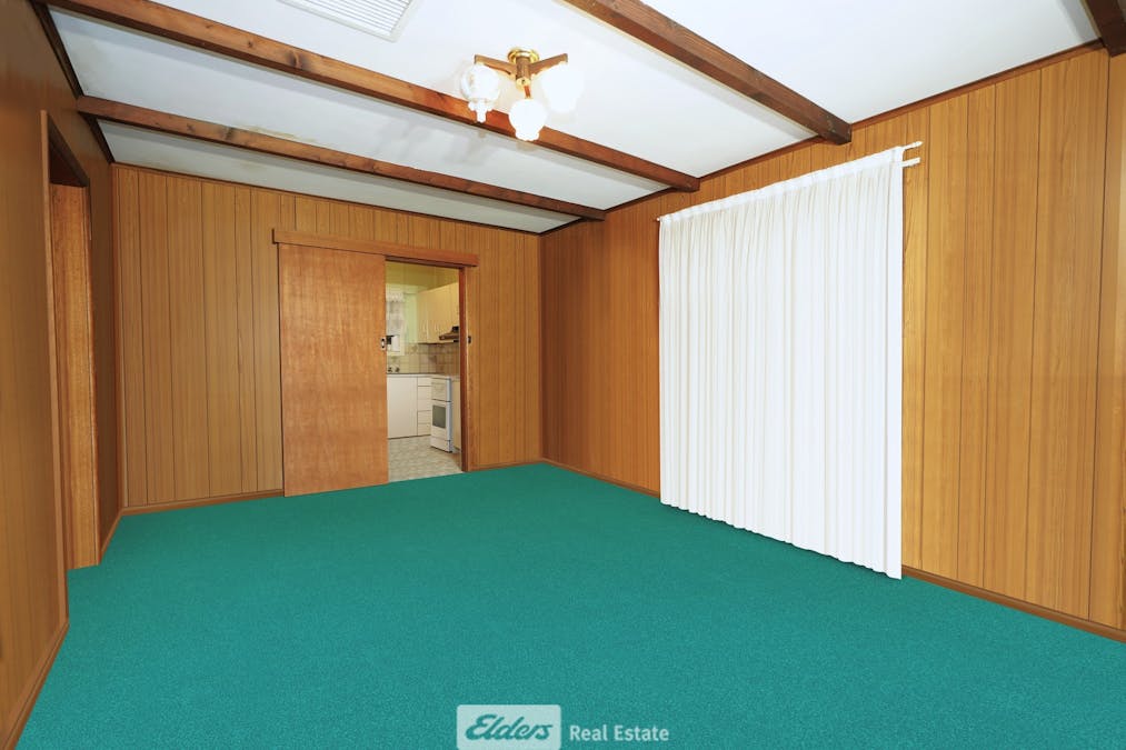 19 Doongara Street, Griffith, NSW, 2680 - Image 2
