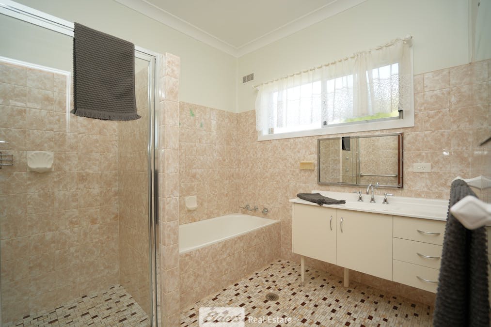 33 Ledgerwood Street, Griffith, NSW, 2680 - Image 8