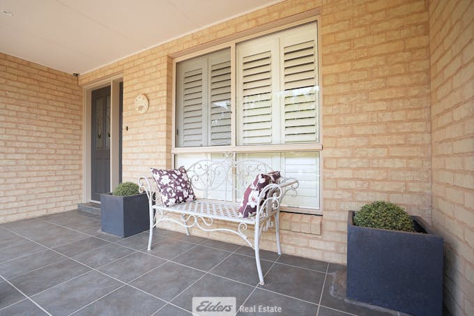 32 North Grove Drive, Griffith, NSW, 2680 - Image 1