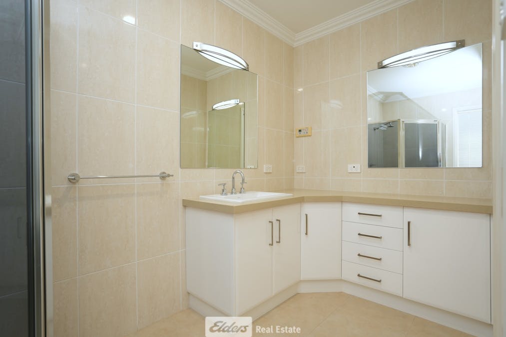 32 North Grove Drive, Griffith, NSW, 2680 - Image 12