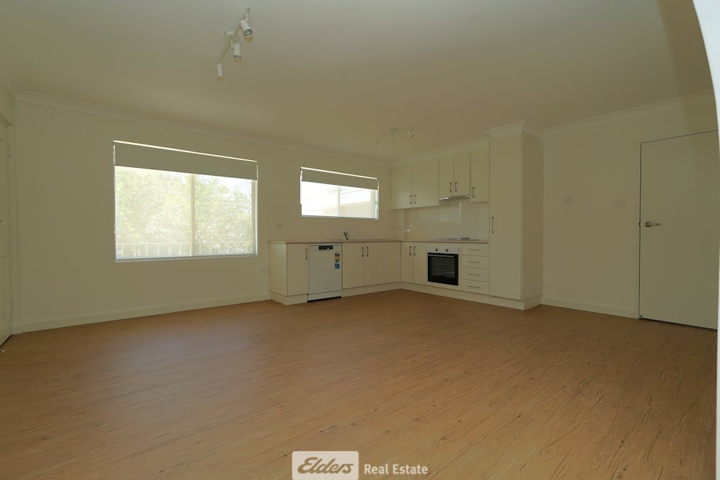 4/216-218 Wakaden Street, Griffith, NSW, 2680 - Image 2