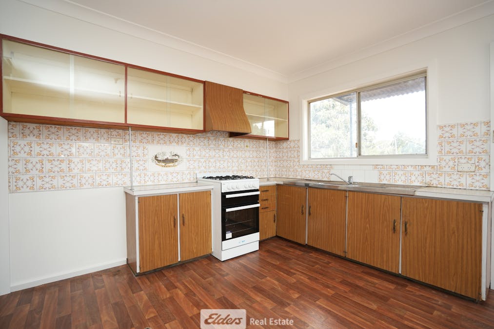 24 Bringan Street, Griffith, NSW, 2680 - Image 2