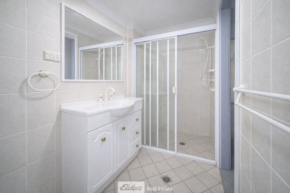 15 Robrick Close, Griffith, NSW, 2680 - Image 6