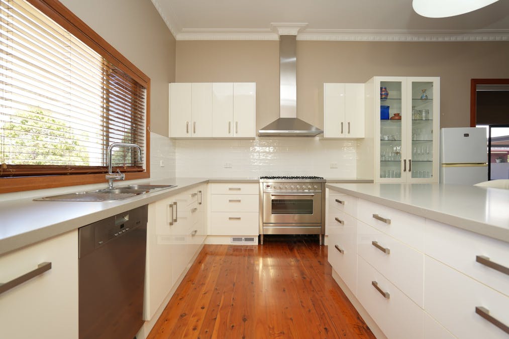 8 Animoo Avenue, Griffith, NSW, 2680 - Image 9