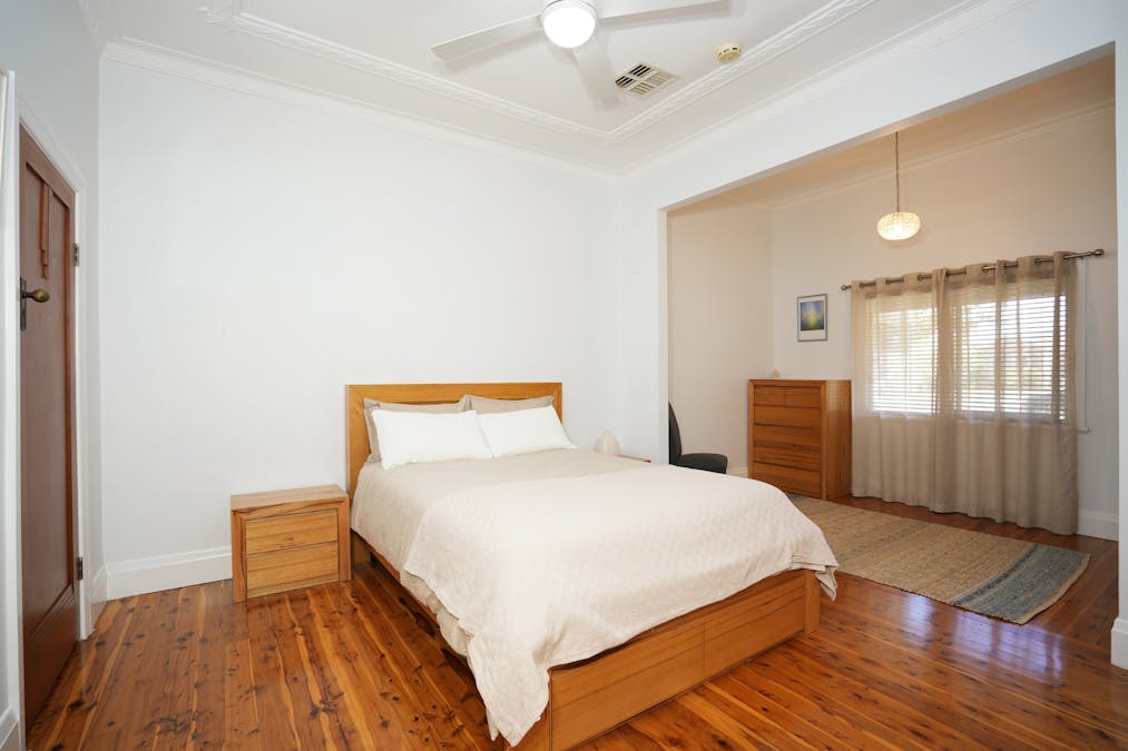 8 Animoo Avenue, Griffith, NSW, 2680 - Image 15