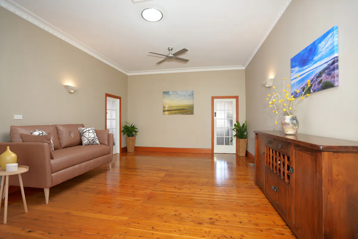 8 Animoo Avenue — photo 7 of 24
