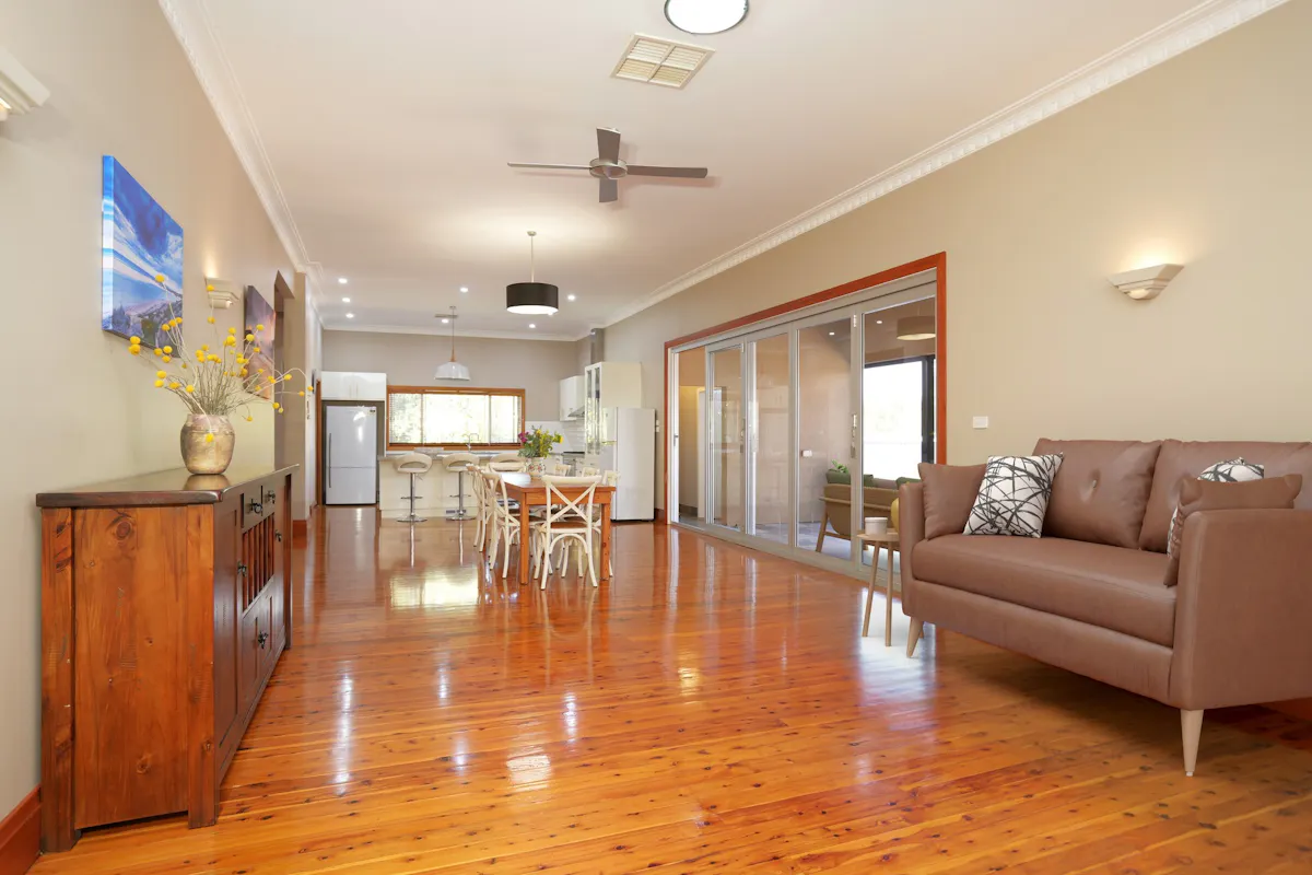 8 Animoo Avenue — photo 8 of 24