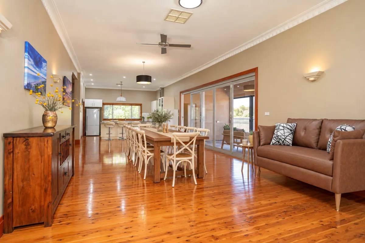 8 Animoo Avenue — photo 8 of 25