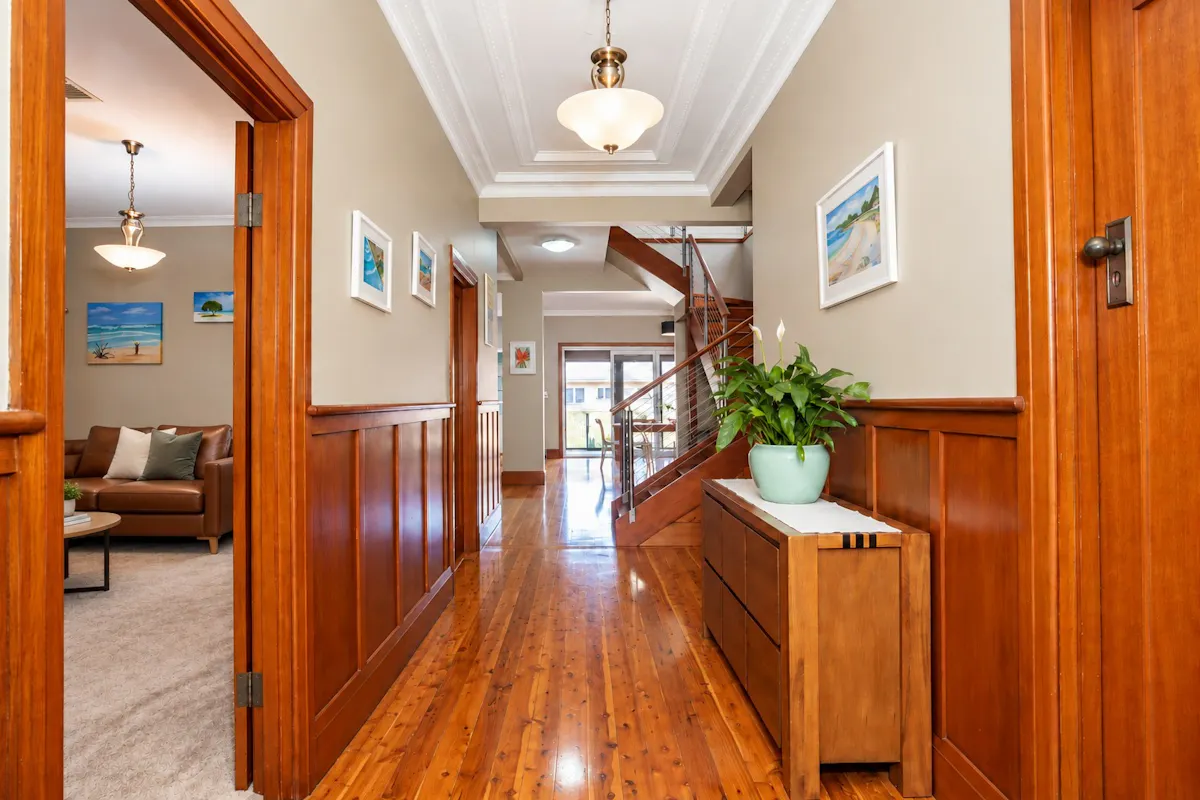 8 Animoo Avenue — photo 2 of 25