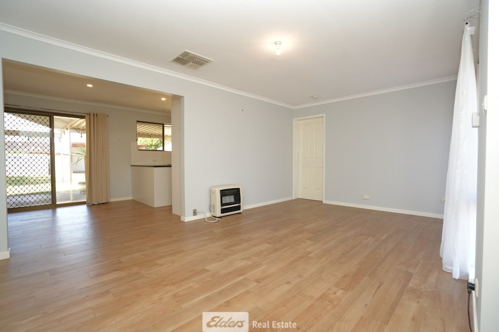 6 School Street, Hanwood, NSW, 2680 - Image 2