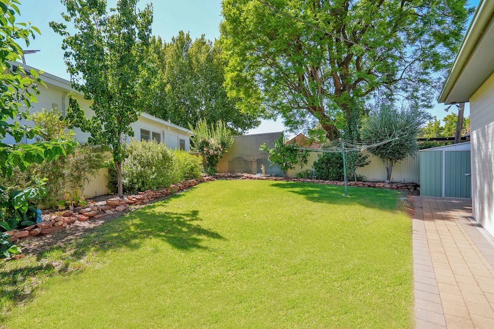 25 Gordon Avenue, Griffith, NSW, 2680 - Image 11