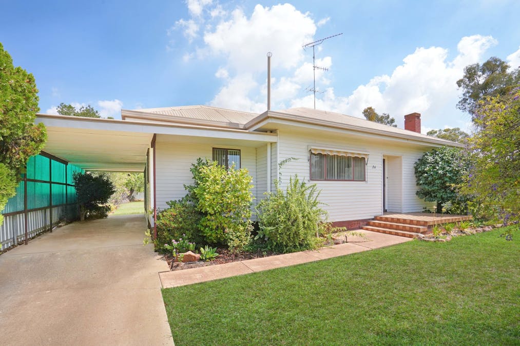 24 Curtin Street, Griffith, NSW, 2680 - Image 11