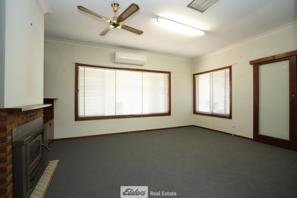 33 Ledgerwood Street, Griffith, NSW, 2680 - Image 7