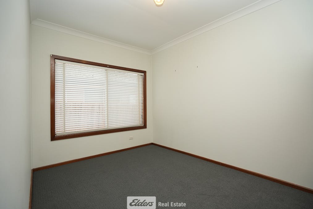 33 Ledgerwood Street, Griffith, NSW, 2680 - Image 8