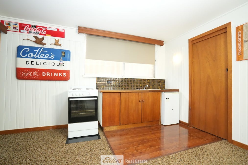 27 Ortella Street, Griffith, NSW, 2680 - Image 16