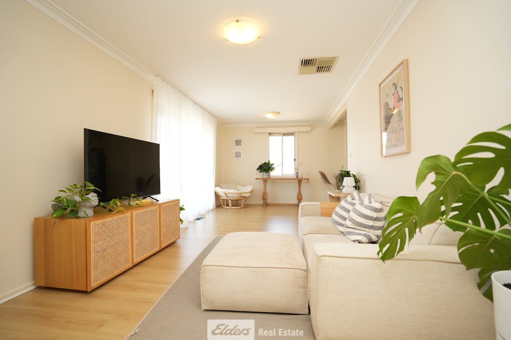 87 MacArthur Street, Griffith, NSW, 2680 - Image 2