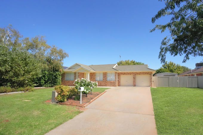 94 Clifton Boulevard, Griffith, NSW, 2680 - Image 1