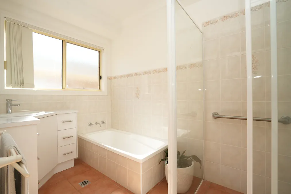 92B  Clifton Boulevard, Griffith, NSW, 2680 - Image 11