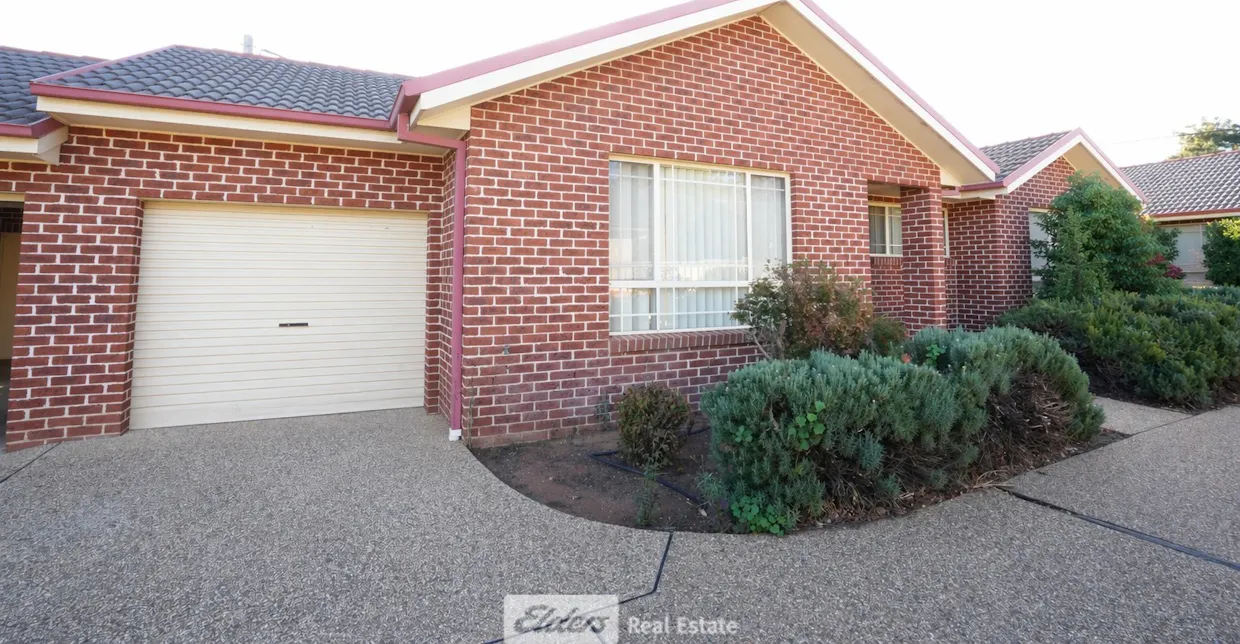 2/211 Wakaden Street, Griffith, NSW, 2680 - Image 1