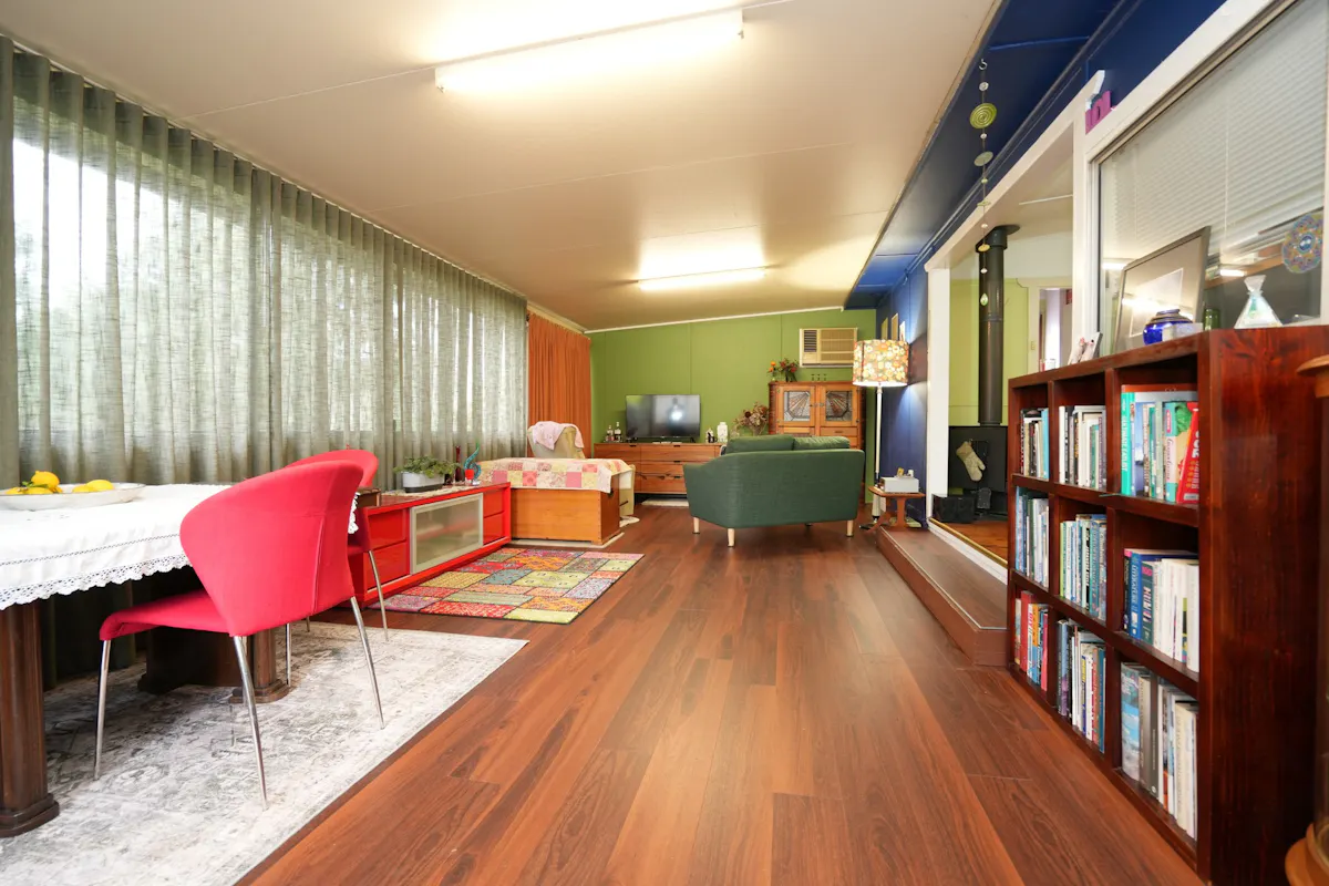 1 Gunbar Street — photo 3 of 9