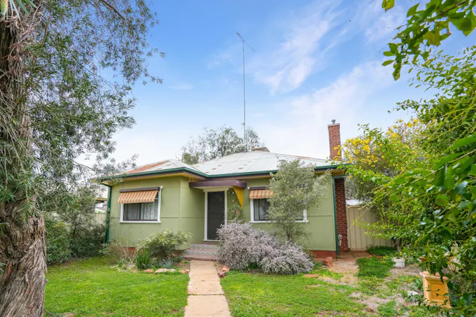 1 Gunbar Street, Griffith, NSW, 2680