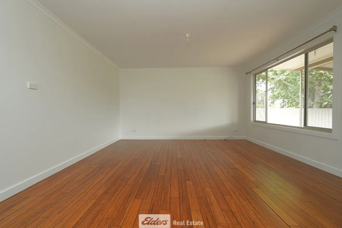 209 Murrumbidgee Avenue — photo 5 of 9