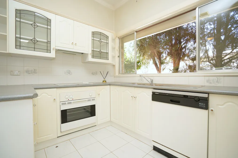 30 Lawson Crescent, Griffith, NSW, 2680 - Image 4
