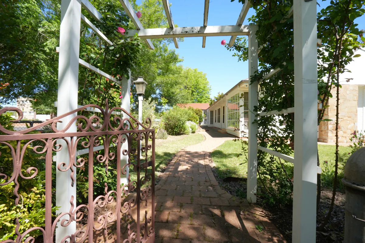 8 Palla Street — photo 2 of 17