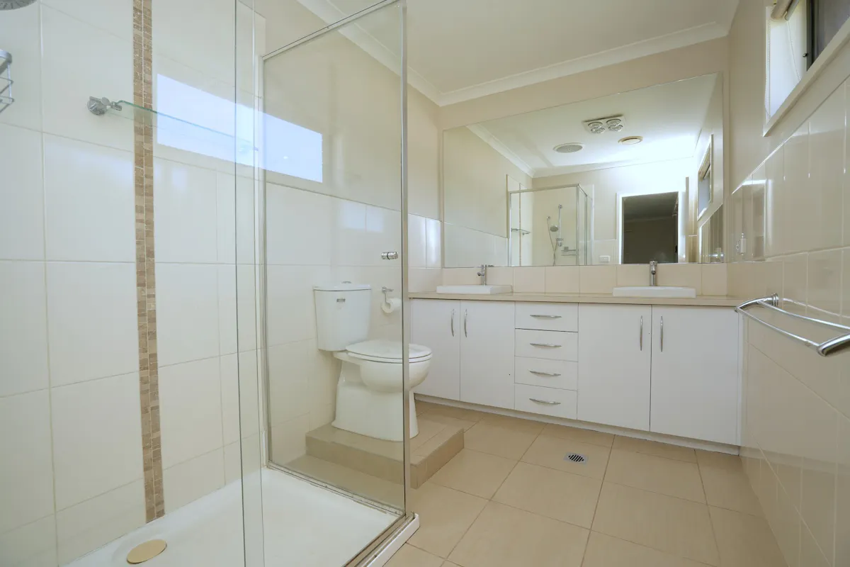 4 Zappacosta Crescent — photo 10 of 18