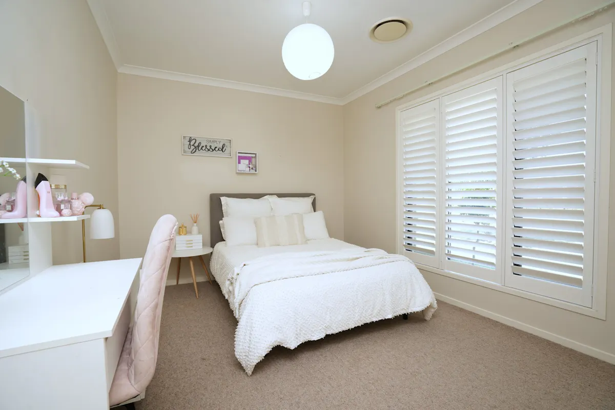 4 Zappacosta Crescent — photo 11 of 18
