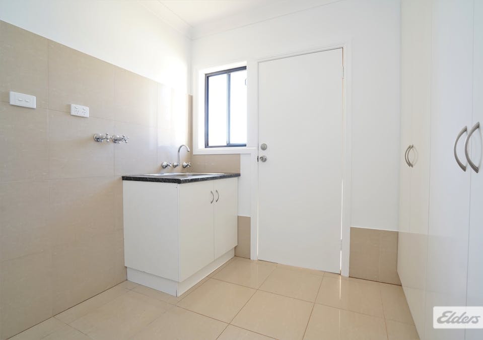 25 Dussin Street, Griffith, NSW, 2680 - Image 12