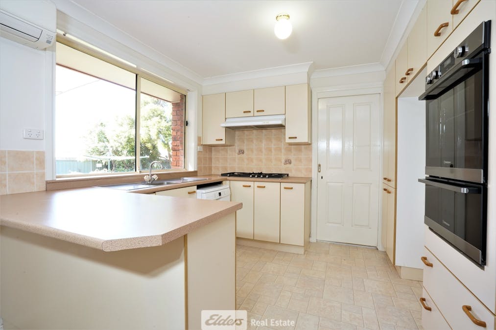12 North Grove Drive, Griffith, NSW, 2680 - Image 3