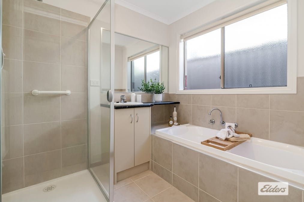 1/201 Mollison Street, Kyneton, VIC, 3444 - Image 7