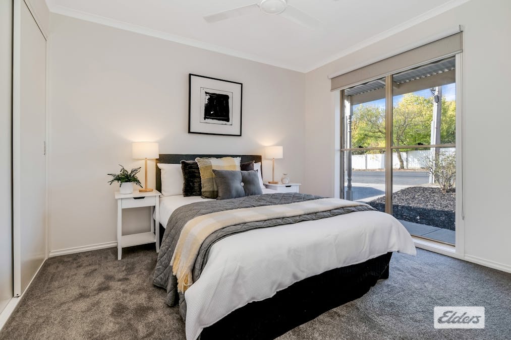 1/201 Mollison Street, Kyneton, VIC, 3444 - Image 8