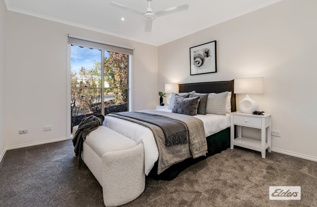 1/201 Mollison Street, Kyneton, VIC, 3444 - Image 6