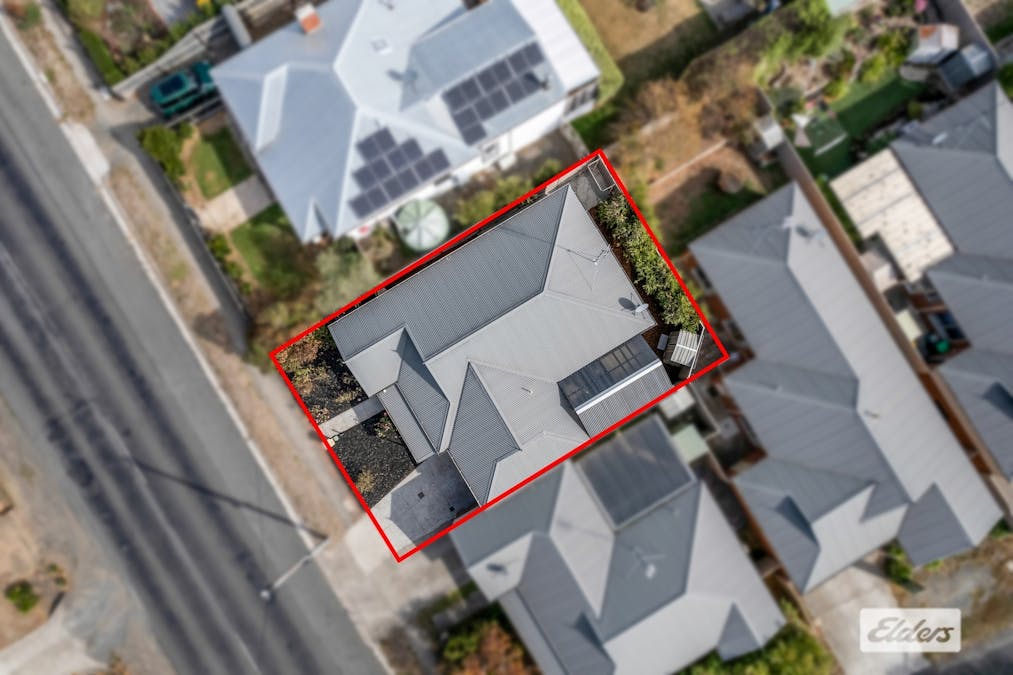 1/201 Mollison Street, Kyneton, VIC, 3444 - Image 10