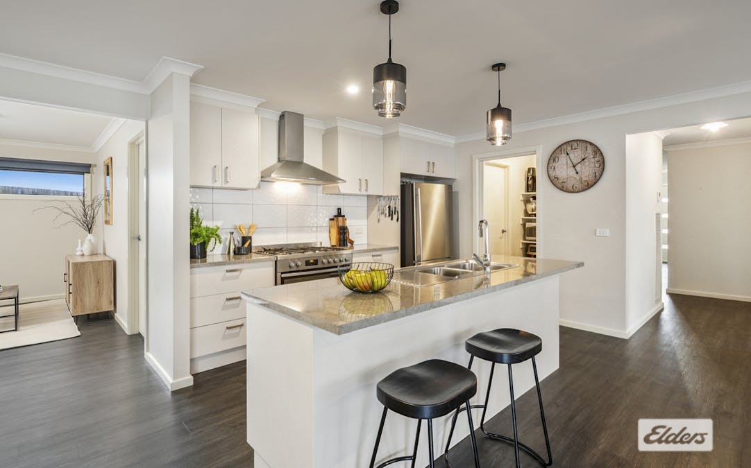 13 Clowes Street, Malmsbury, VIC, 3446 - Image 2