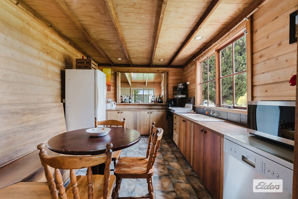 90 Notmans Lane, Lancefield, VIC, 3435 - Image 20