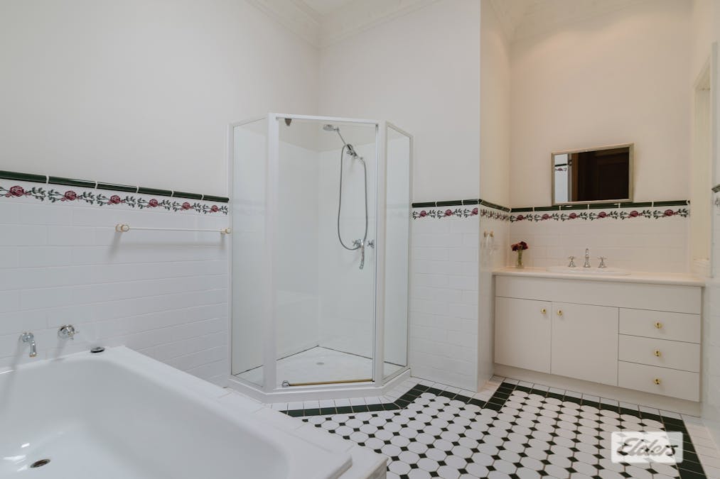 90 Notmans Lane, Lancefield, VIC, 3435 - Image 14