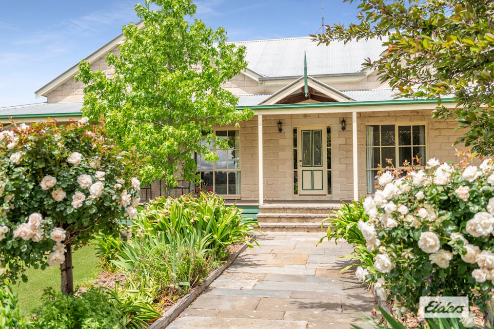 90 Notmans Lane, Lancefield, VIC, 3435 - Image 7