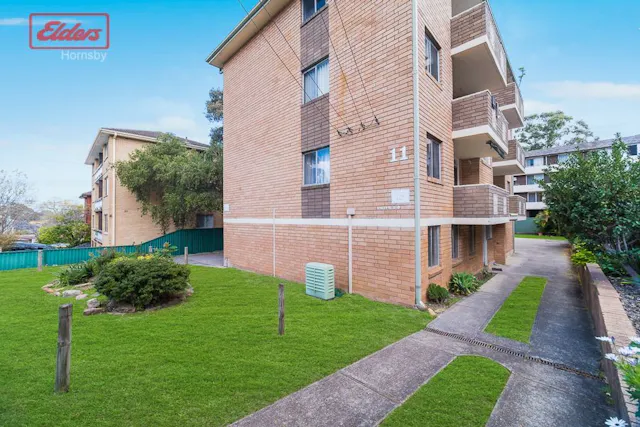 2/11 Riverview Street — photo from Elders Real Estate Hornsby