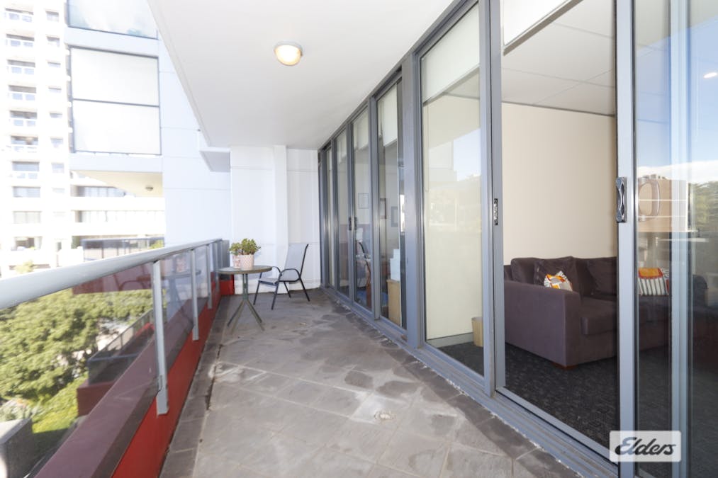 701/90 George Street, Hornsby, NSW, 2077 - Image 3
