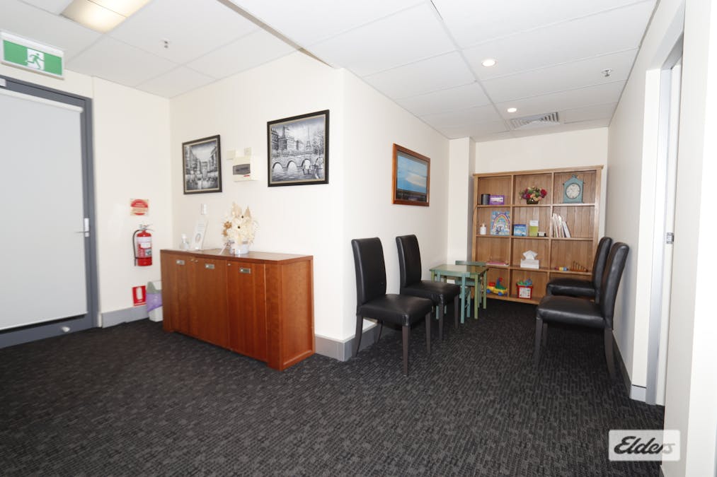 701/90 George Street, Hornsby, NSW, 2077 - Image 4