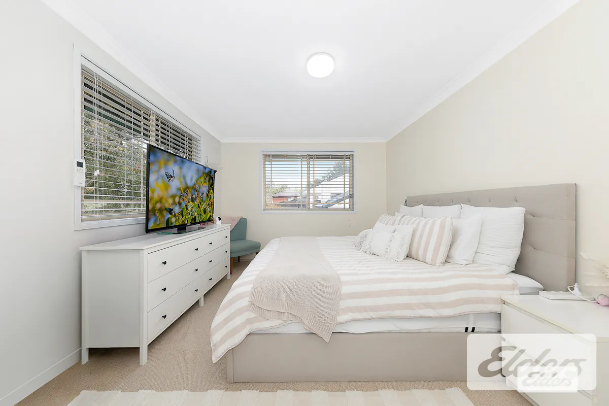Spacious Family Townhouse in the Hornsby North Public School Catchment — photo 5 of 13