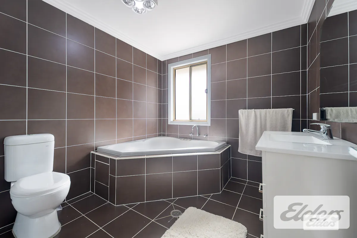 84B Elsiemer Street — photo 13 of 16