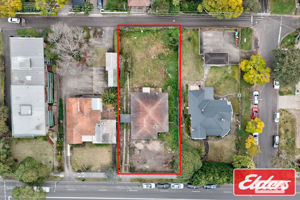 227 Peats Ferry Road — photo 3 of 9